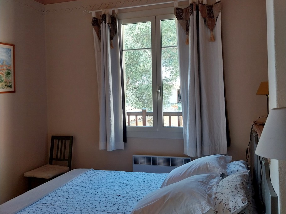 Chambre coté fenêtre