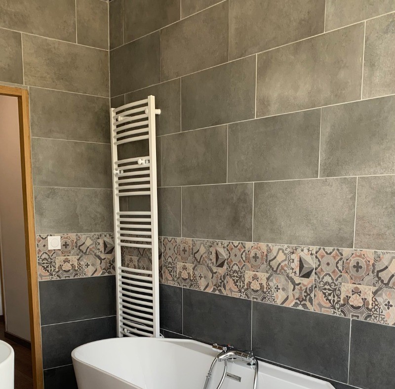 Salle de bain communicante avec la chambre (1er étage) - Le Manoir de mes Rêves à Heuchin