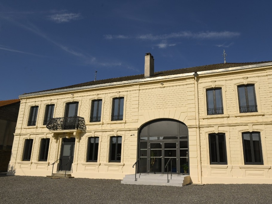 La façade avant