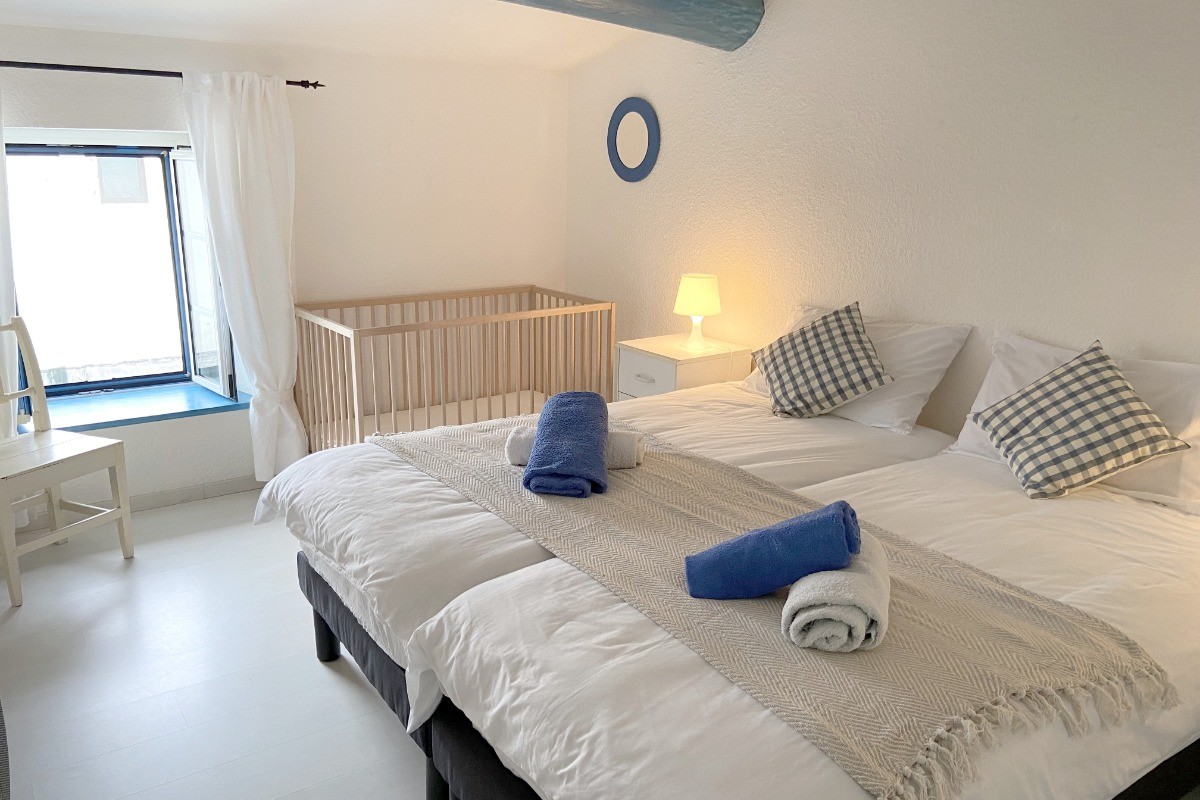 Chambre étage : 2 lits en 90