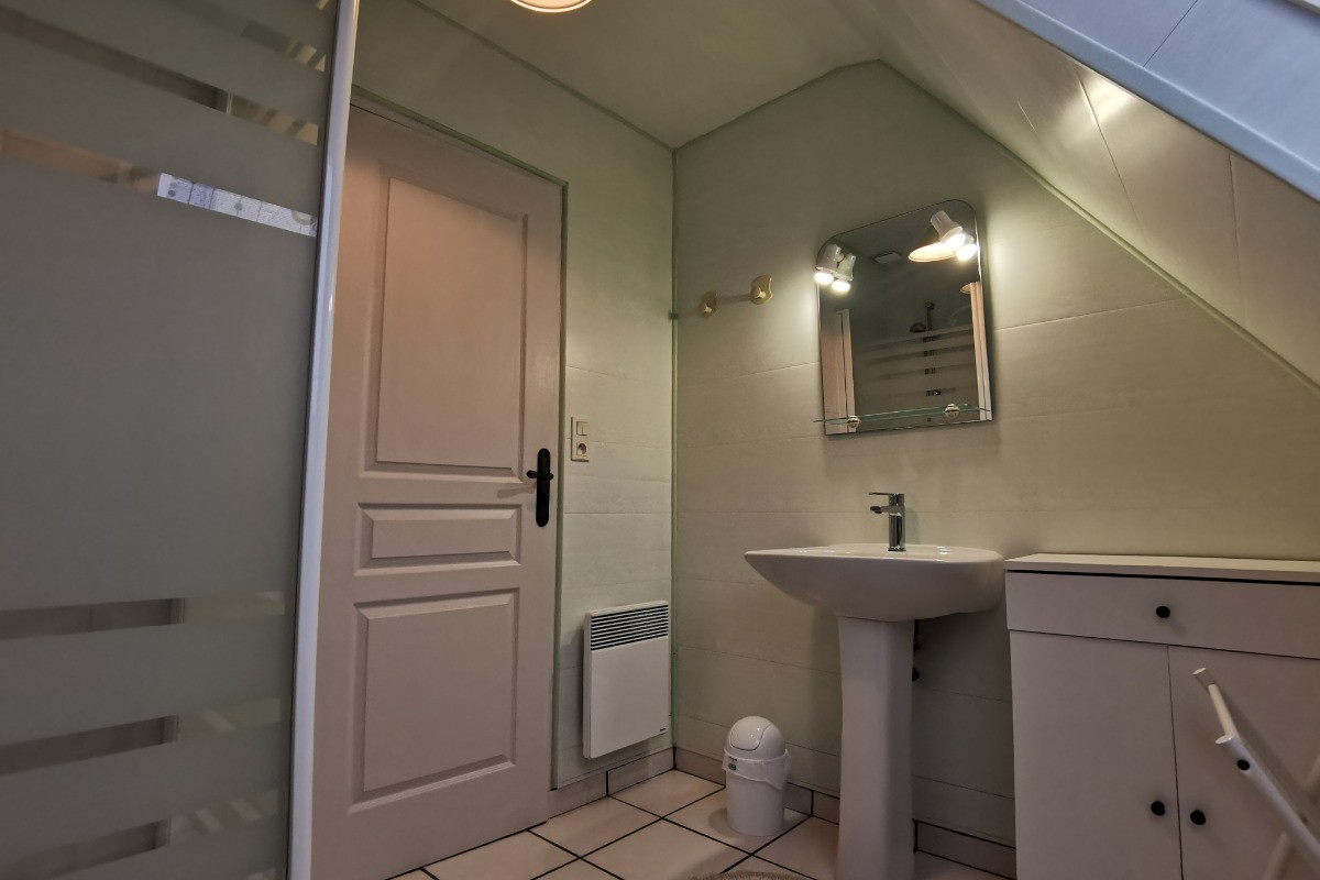 Salle d'eau à l'étage