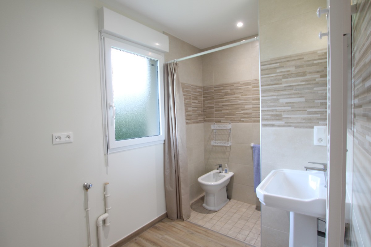 Salle d'eau rez de chaussée