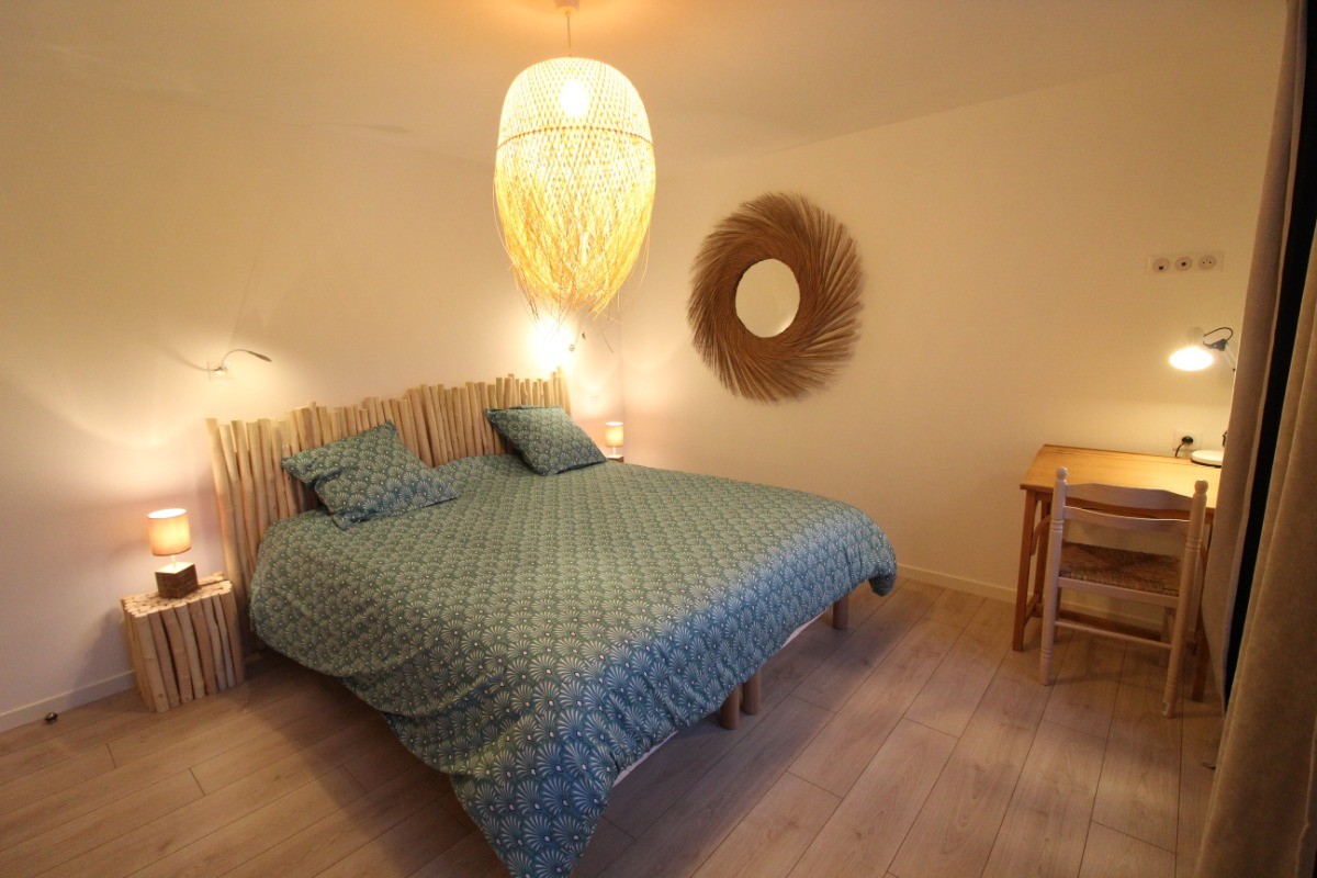 Chambre 1 Lit 180 - Au Gite des Mazes