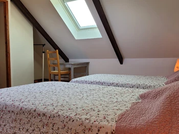 LE BLEIZ Yvon, location "Vue panoramique" située à Paimpol, 3ème chambre à l'étage avec 2 lits simples