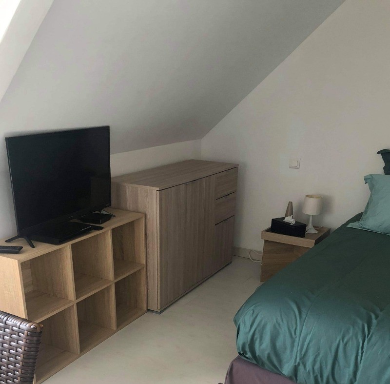 Télé avec CABLE et NETFLIX Chambre 4