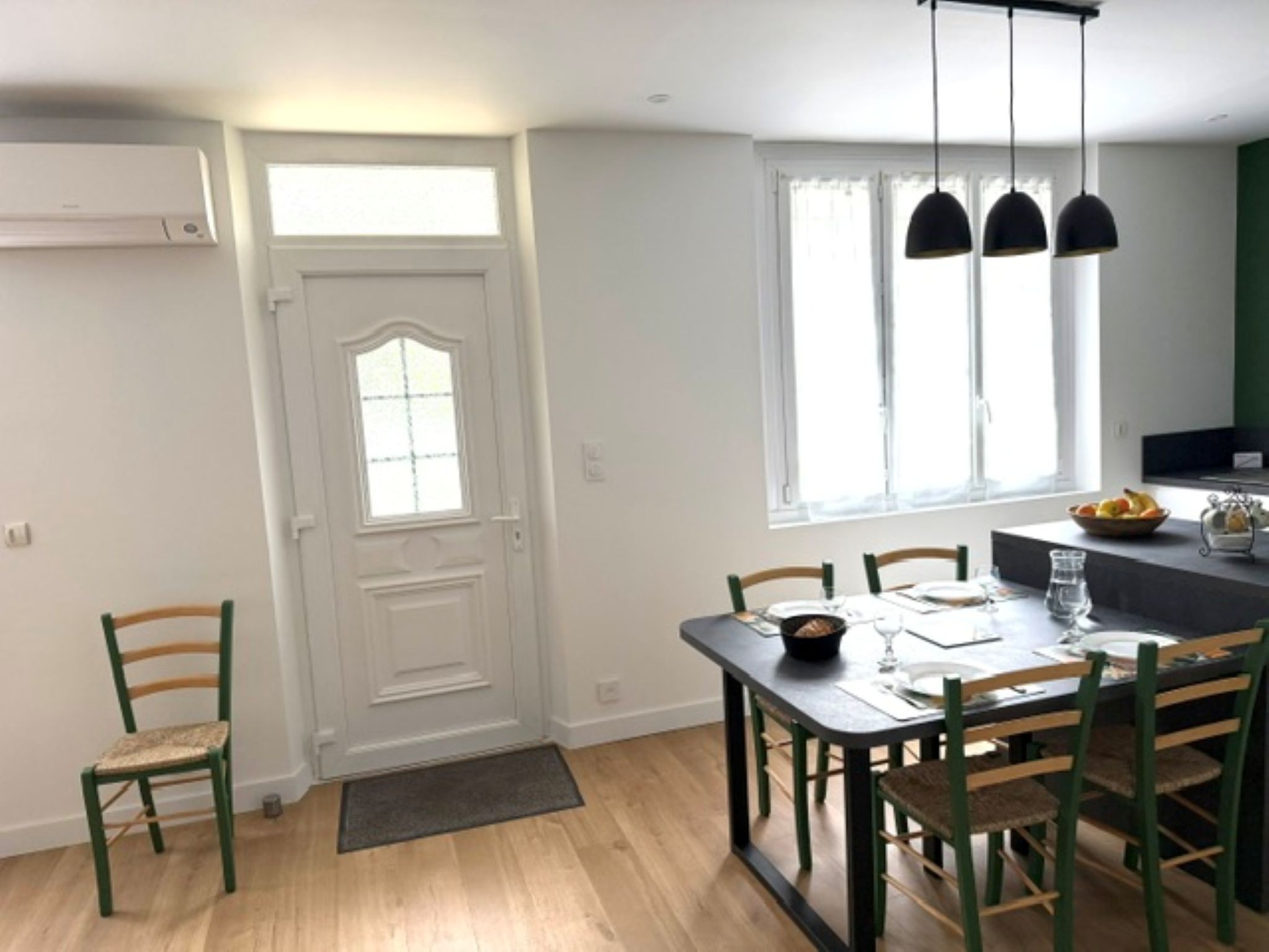 Villa Primerose for 4 people in La Rochelle with garden and free parking, Charente maritime