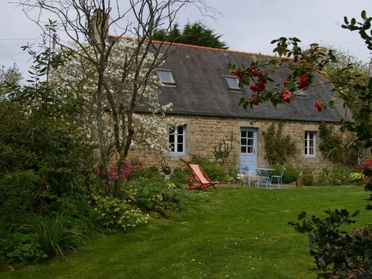 Retour du verger- Maison de caractère à la campagne dans un superbe cadre , près de la mer. 5 pers.