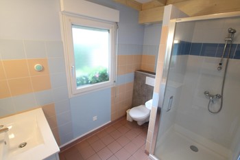 Salle d'eau en rdc