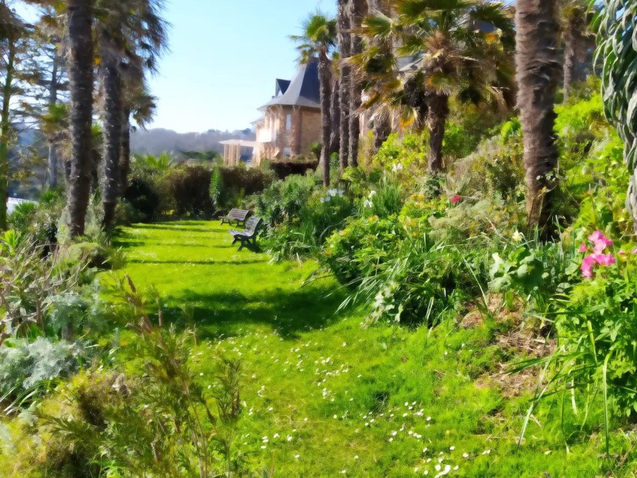 Location, Perros Guirec, Mme Assicot - sentier