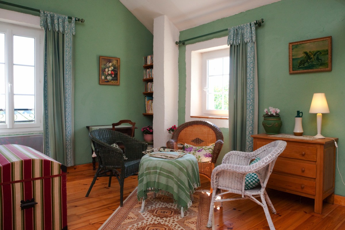 Chambre vert à l'étage- coin lecture