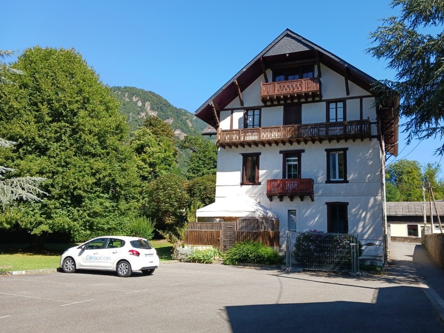 Chalet de la Pique: Places de parking