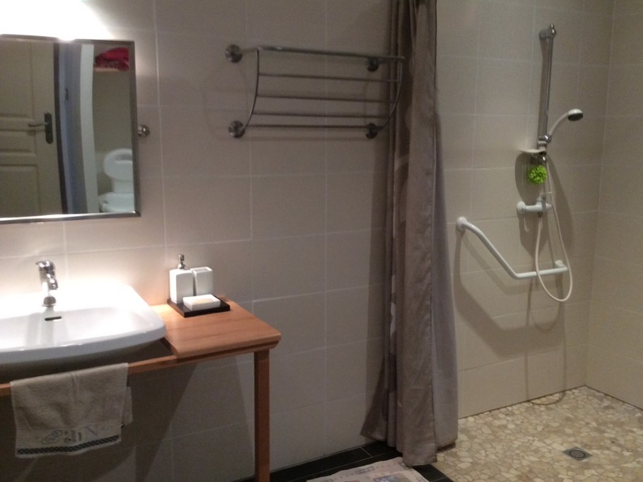 Salle d'eau rez-de-chaussée