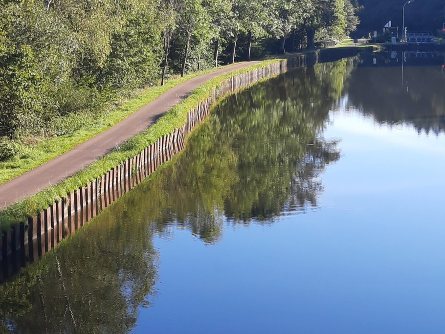 Canal des Vosges et sa voie verte, la "Voie Bleue" à 2 min du Gîte - Le Chanot