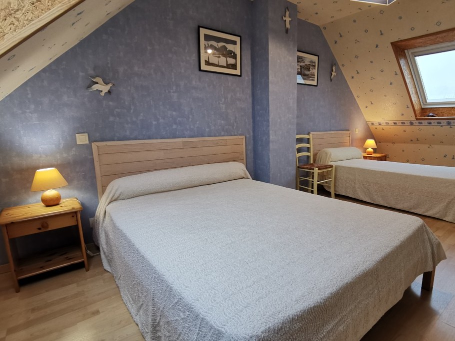 Etage: Chambre 3 avec lit 140 et lit 90