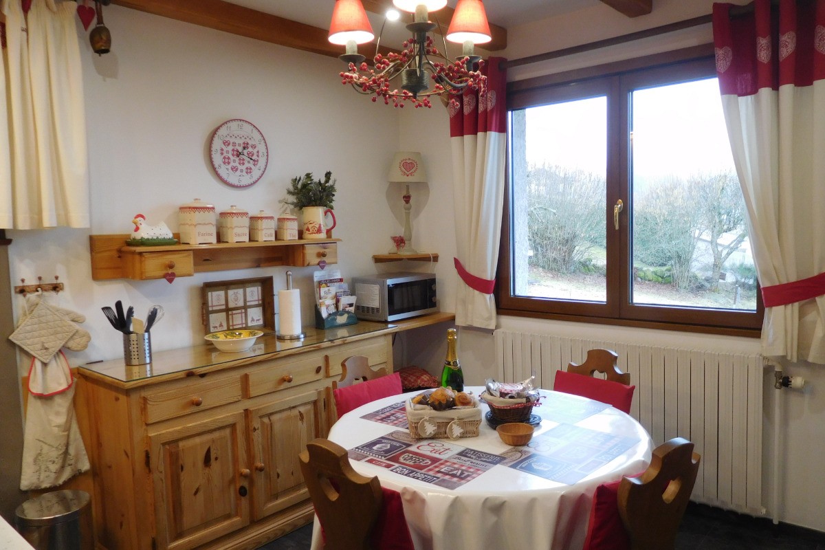 Espace repas cuisine - Gîte Sunny Hill