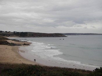 PLAGE des grèves d'en bas à 2 km