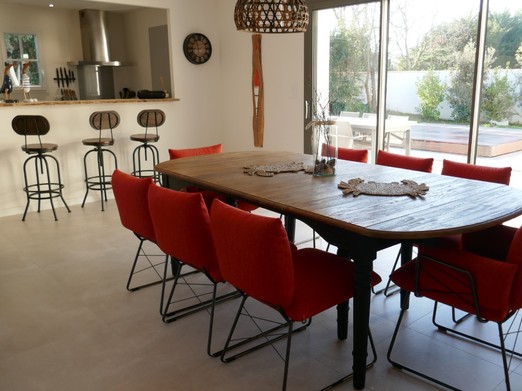 Séjour donnant sur terrasse