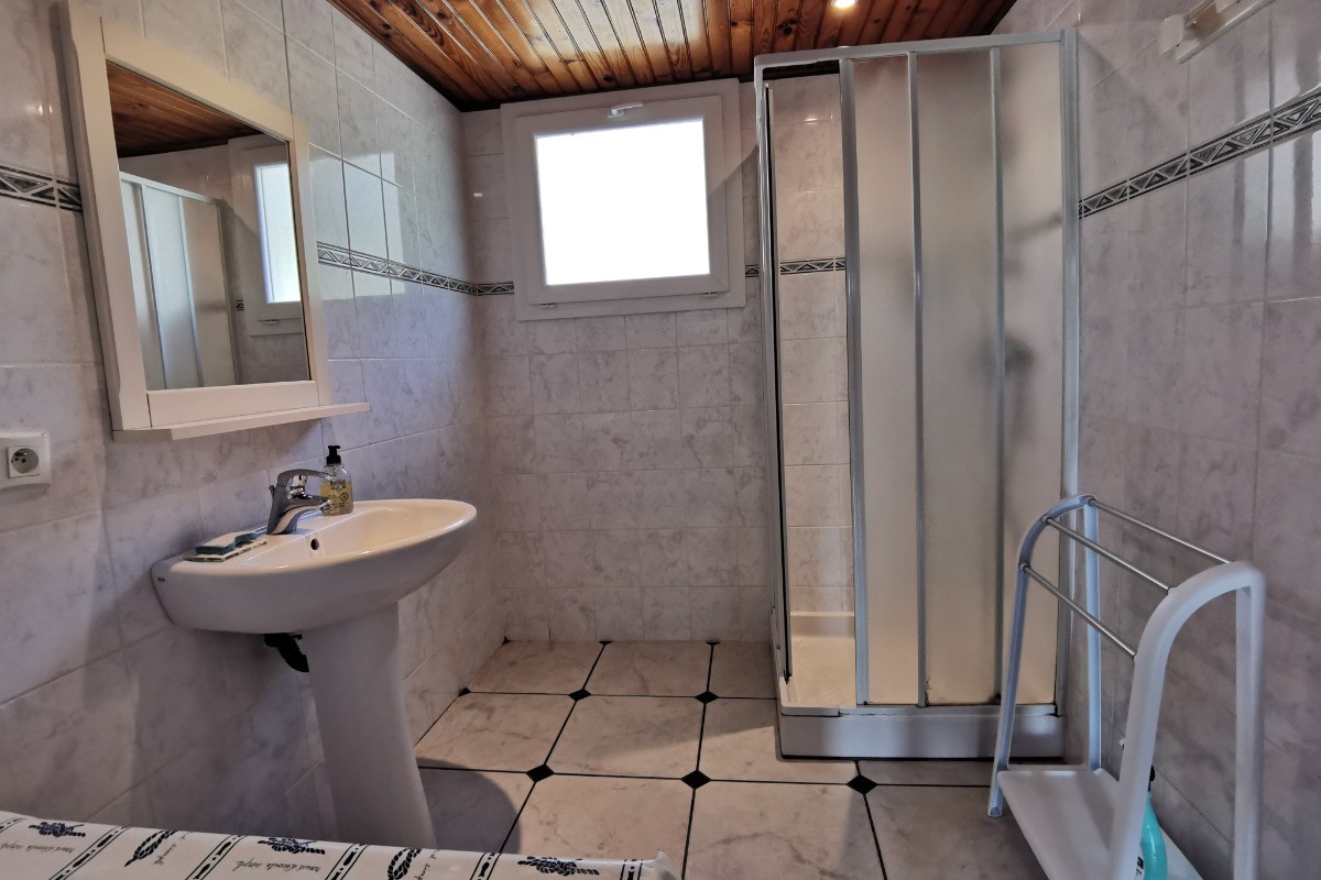 Salle d'eau RDC