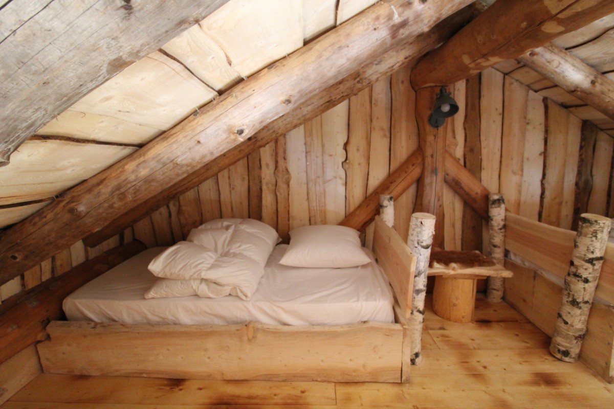 Fuste du Trappeur, Grand lit double - Les Cabanes du Lac de Pierre Percée