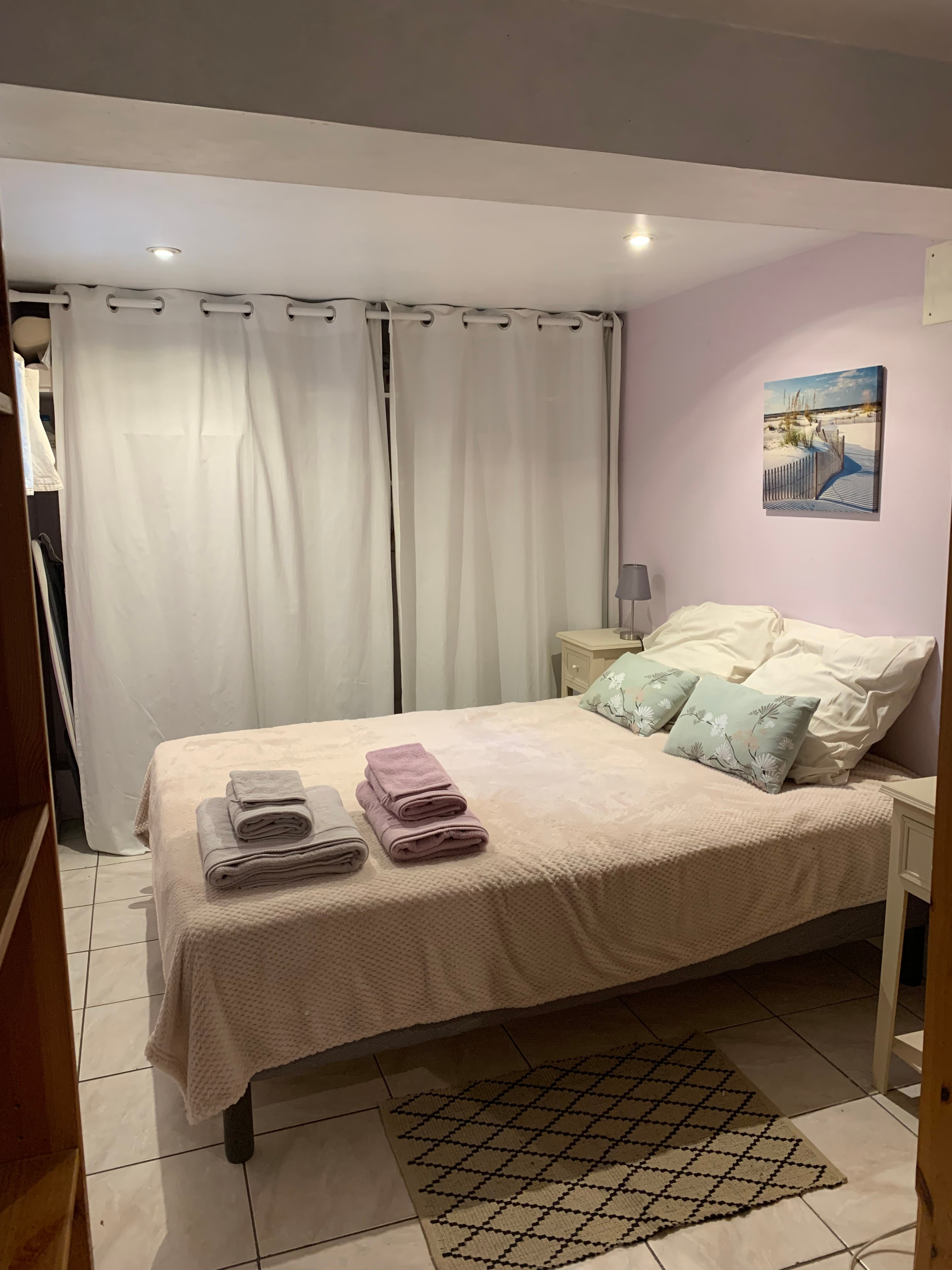 1ère Chambre en RDC lit double