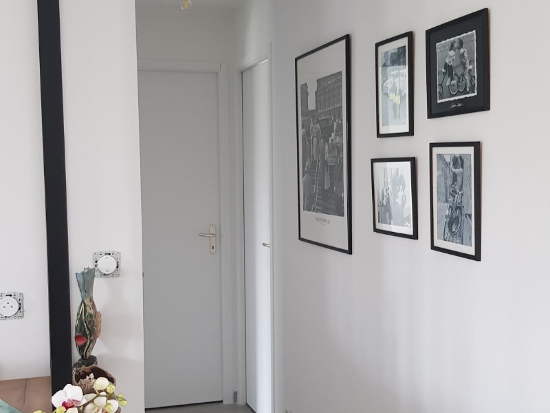 Couloir vers espace nuit