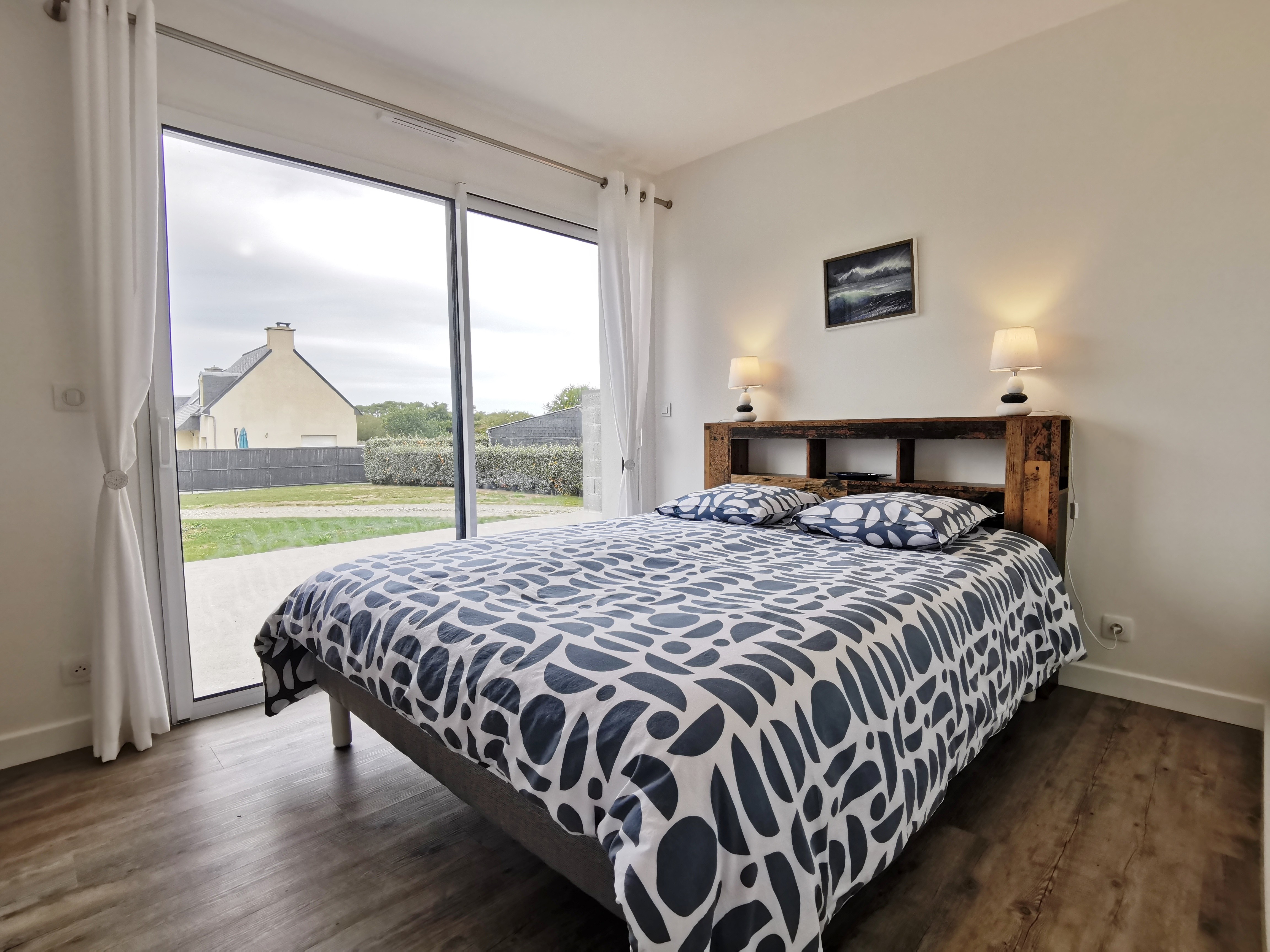 DRC: Bedroom 1 – 160 bed