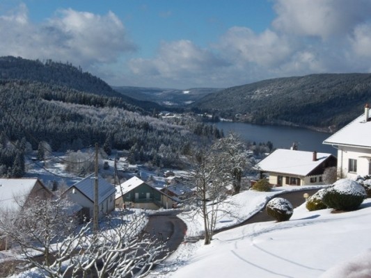 Vue en hiver sur le lac - Chalet Stuga