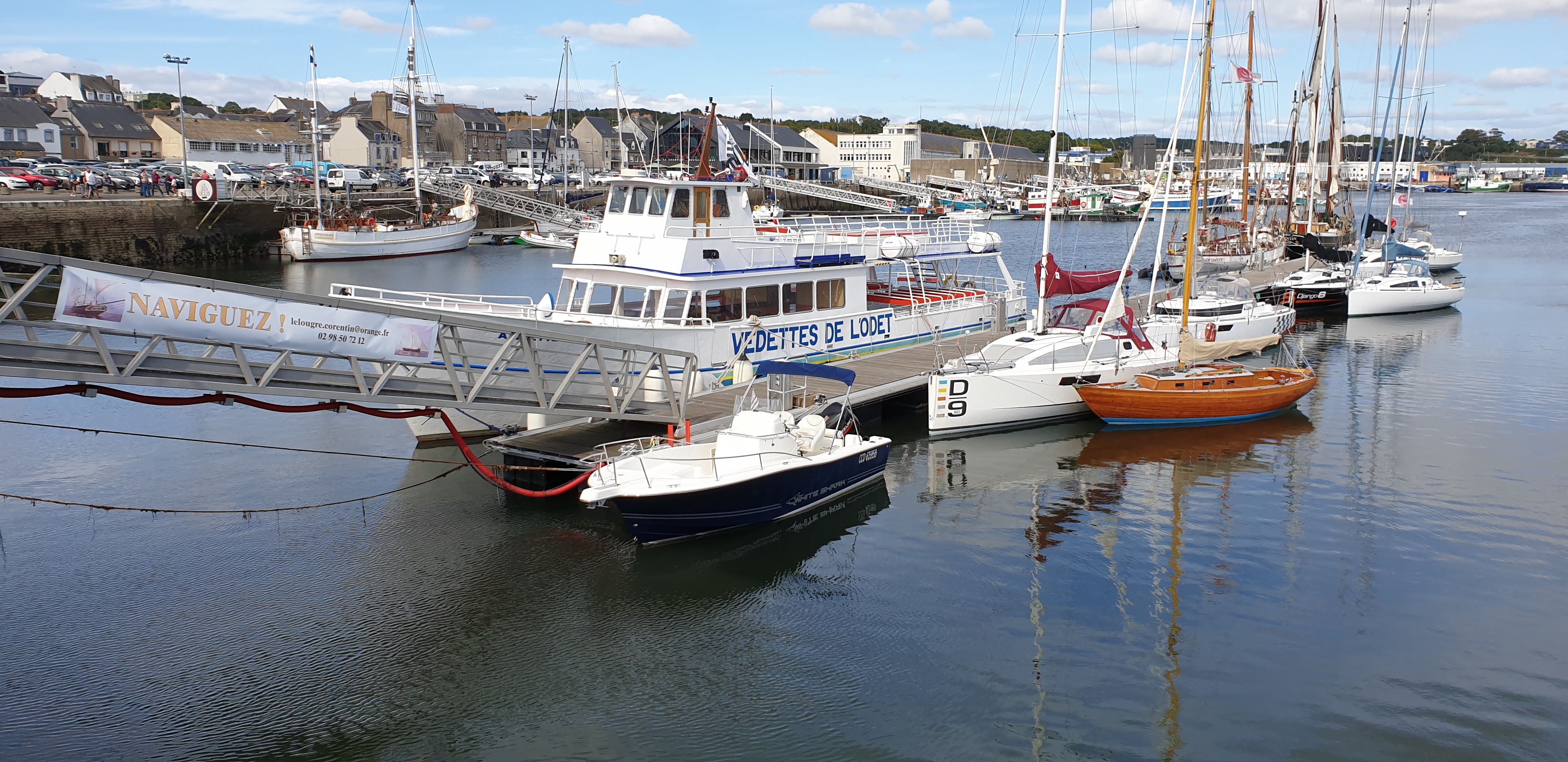 depart des vedettes pour les iles