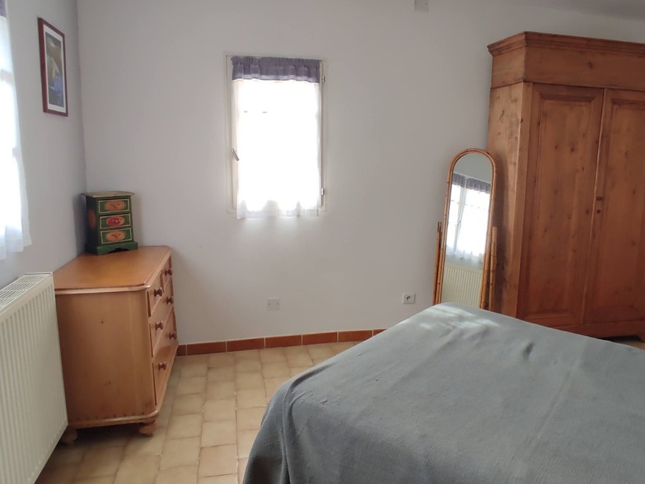 Chambre du bas - Maison en pierre en Drôme Provençale