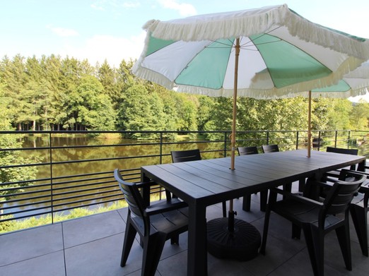 Terrasse - Domaine de l'étang à Ban-sur-Meurthe-Clefcy Vosges