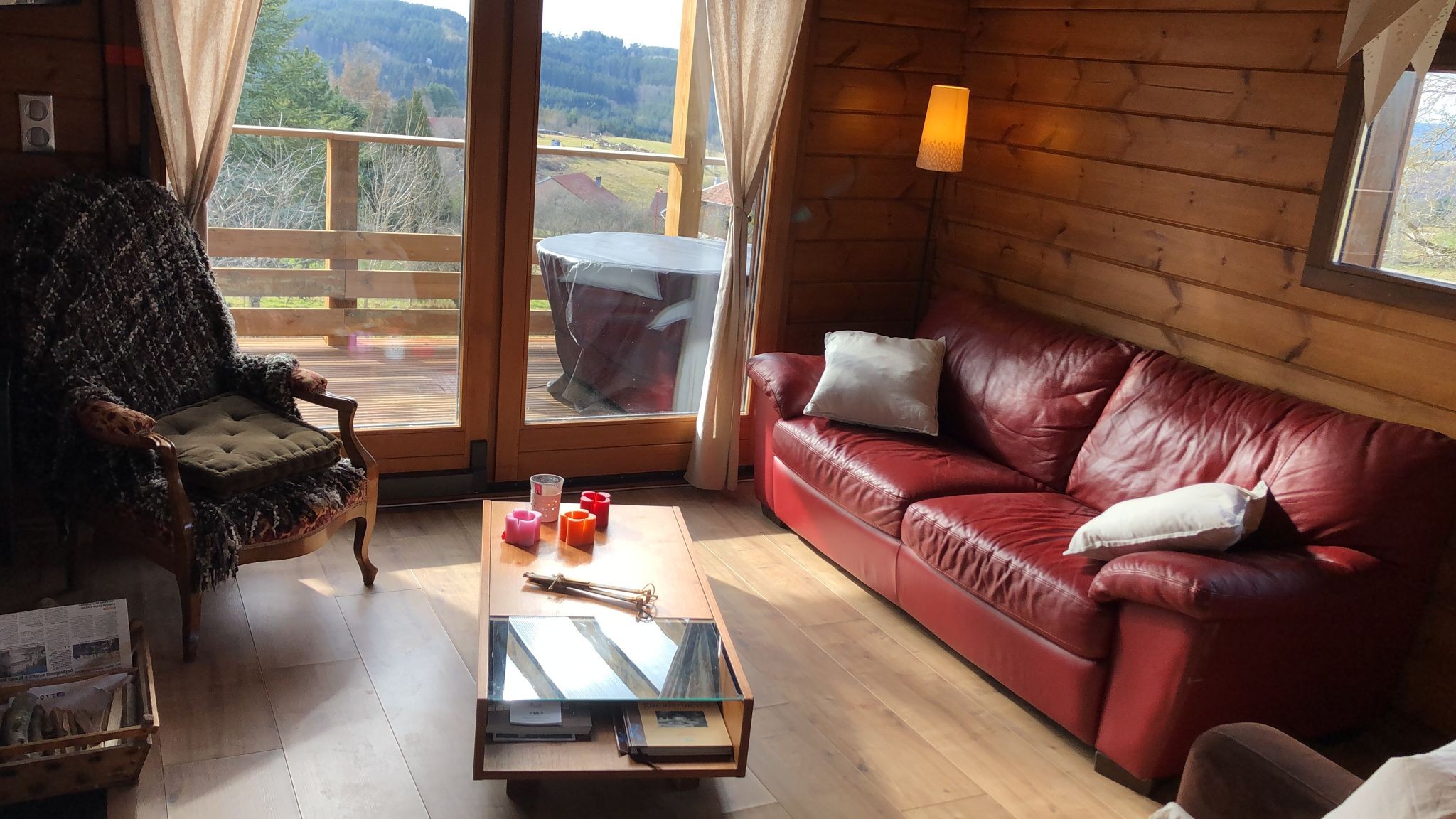 Salon/ séjour - Gîte chalet paisible