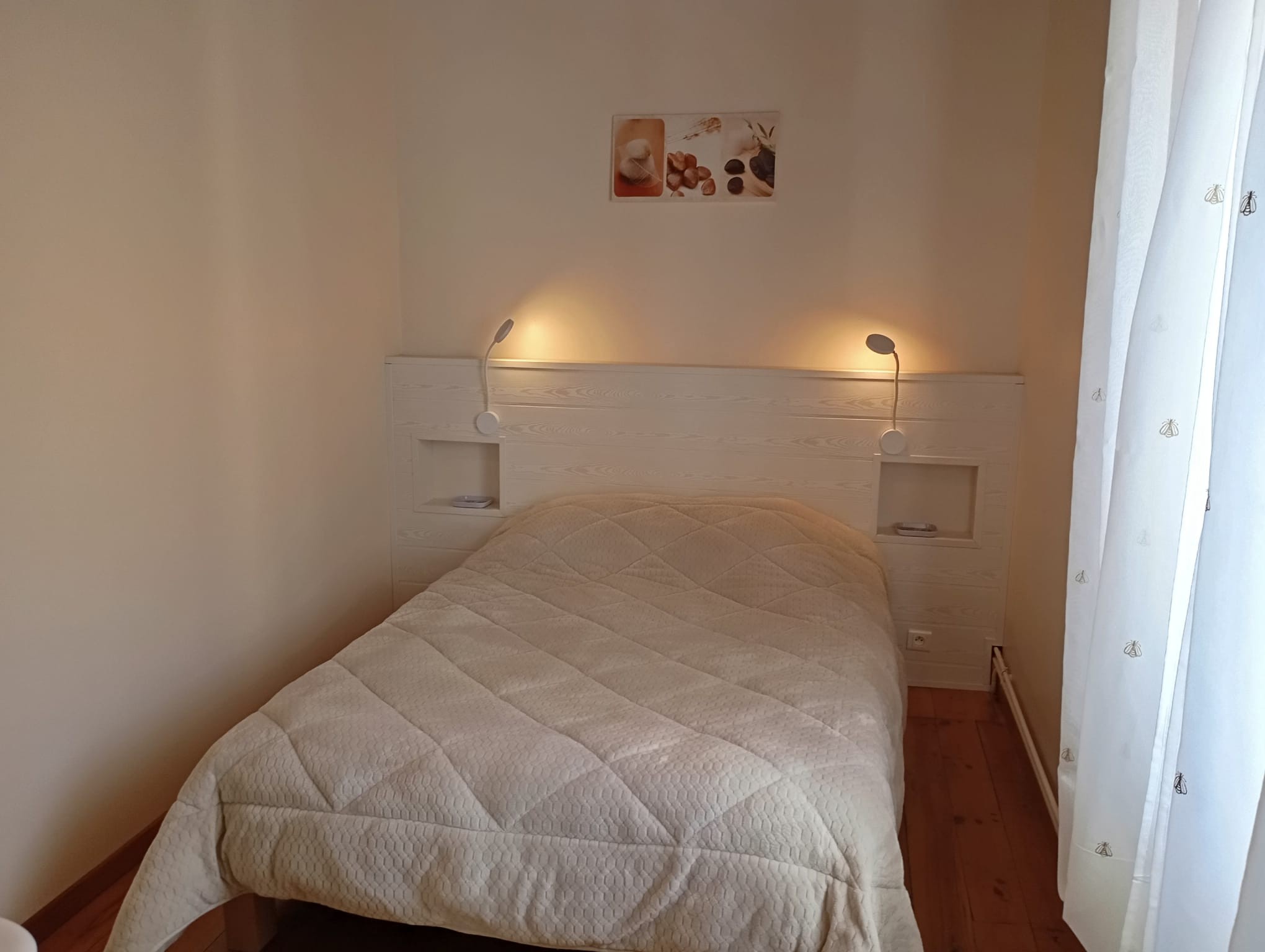 Bedroom 3 with double bed (140cm) overlooking the courtyard