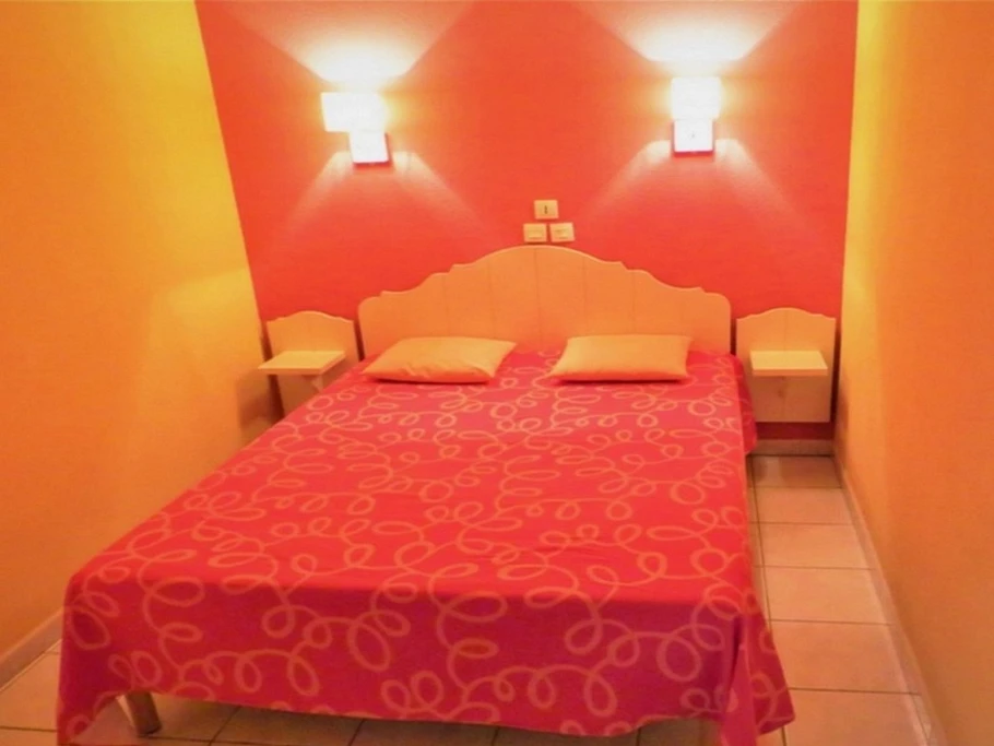 Chambre rez-de-chaussée