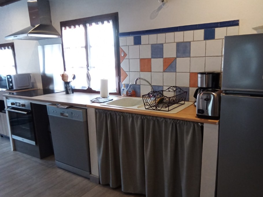 La Maison de Thalia, au cœur du village (proche Sisteron, Provence)