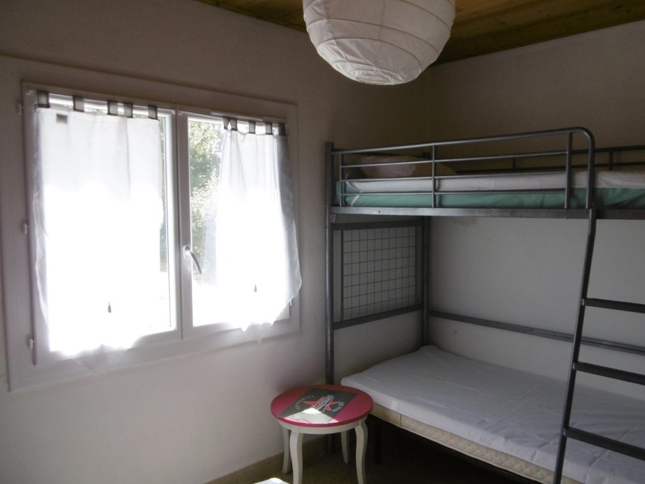 Chambre lit en 140 + lits superposés