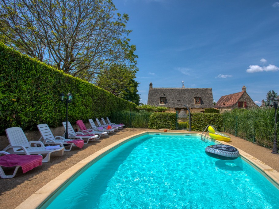 LA PISCINE A PARTAGER