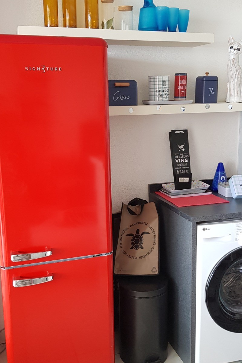 Nouveau frigo et récemment Tri sélectif sur la Résidence 
+ Lave linge
