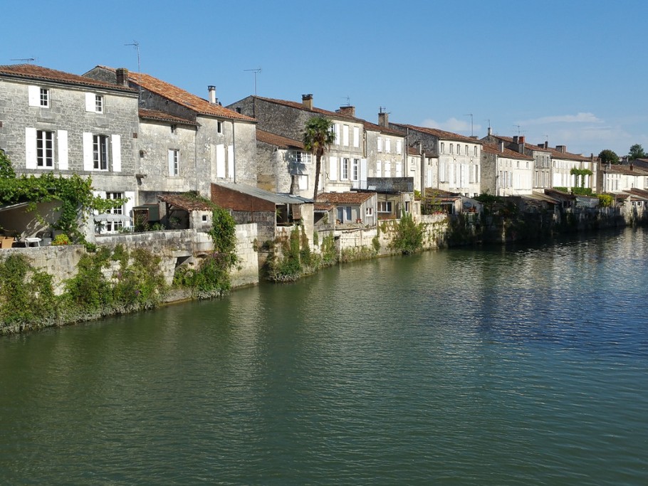 bord de Charente à St Savinien