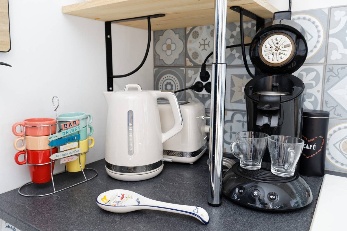 Vous trouverez également tout l'équipement pour votre petit déjeuner