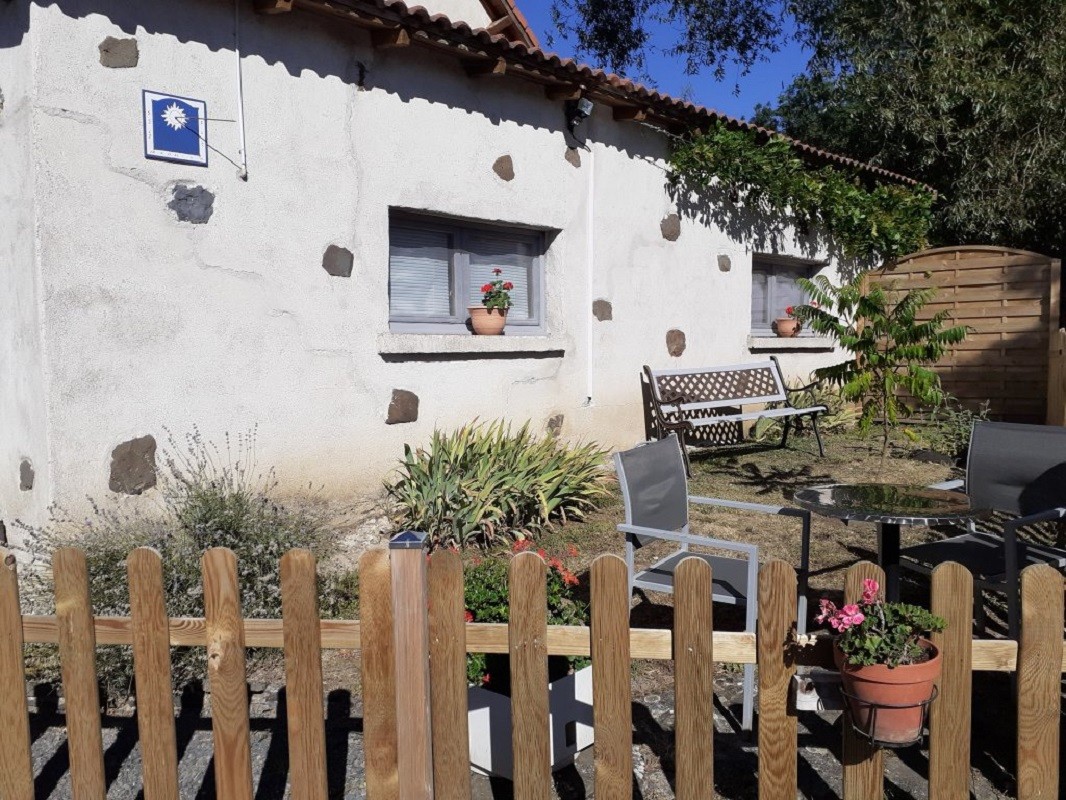 Gîte "Pic de Cluzel" : The terrace