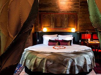 Avez-vous déjà dormi dans un lit rOnd ?