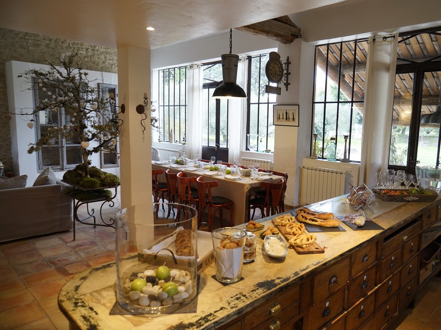 loft espace repas et déserte