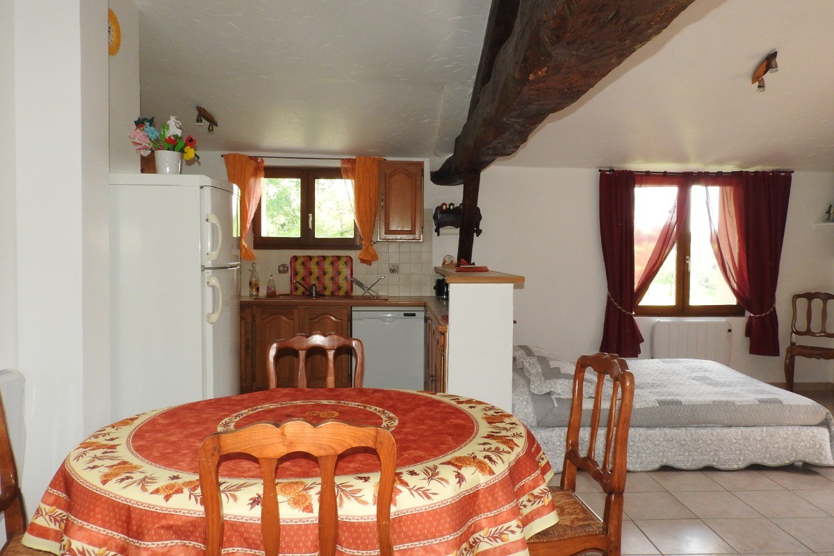 Gîte RUBIS coin repas