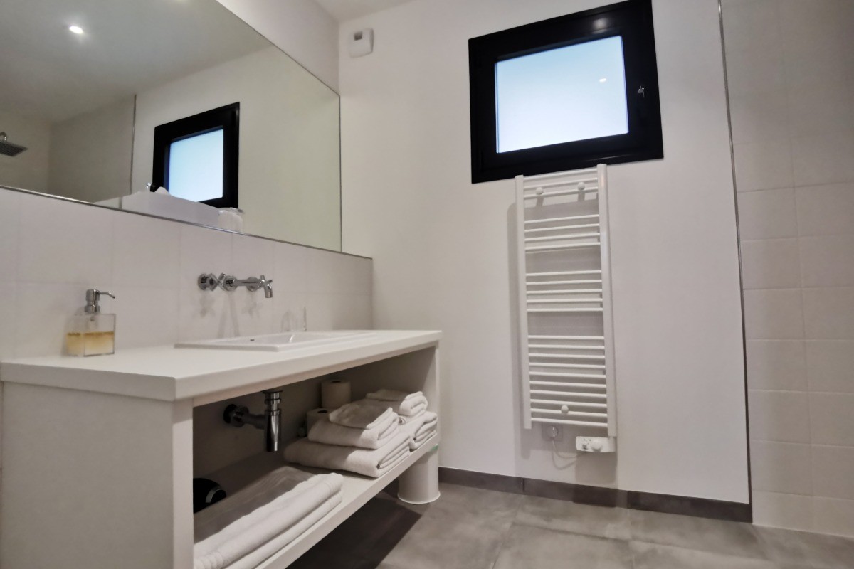 RDC: salle d'eau privative à la chambre 1