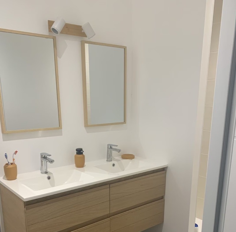 Salle d'eau indépendante