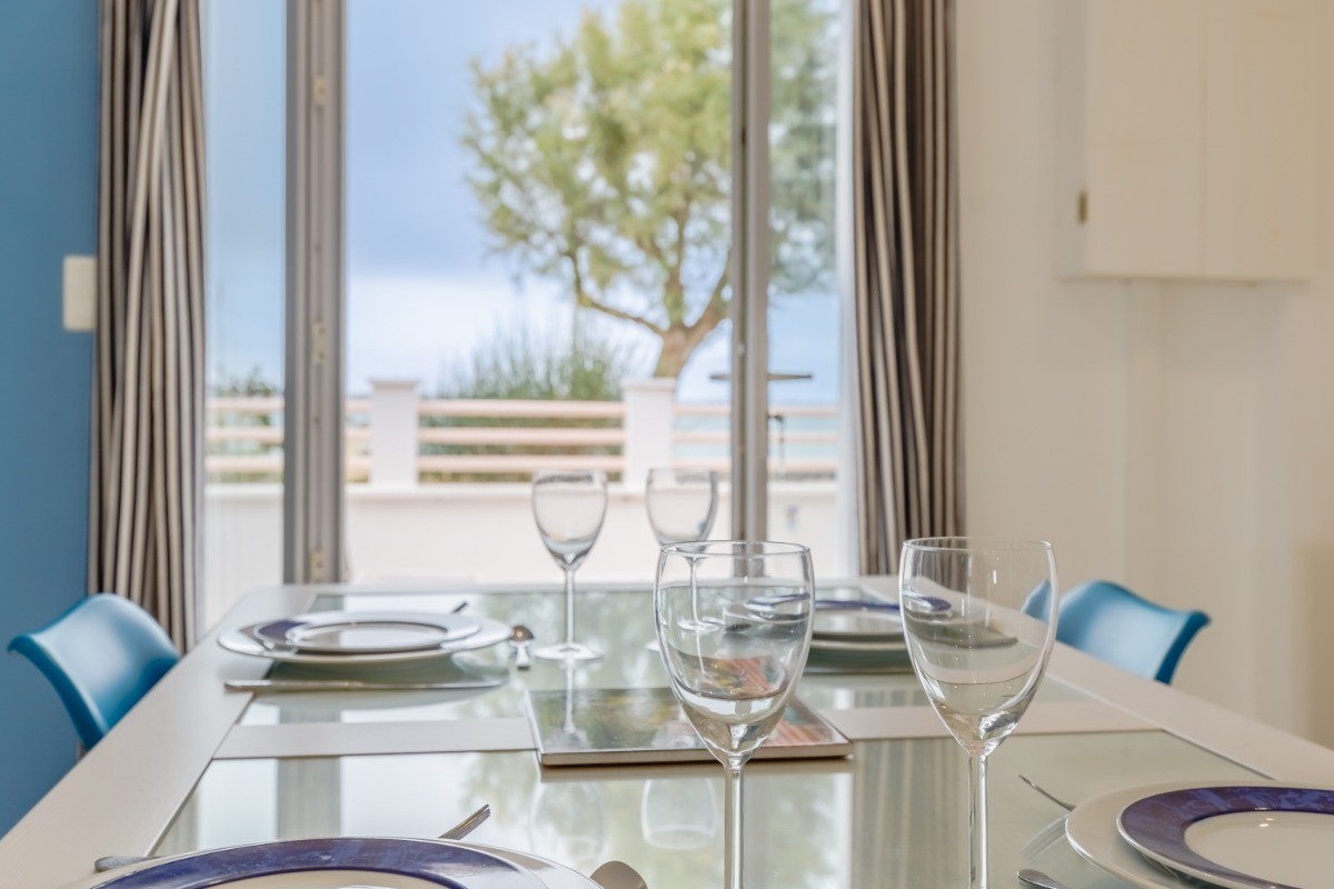 salle à manger vue mer