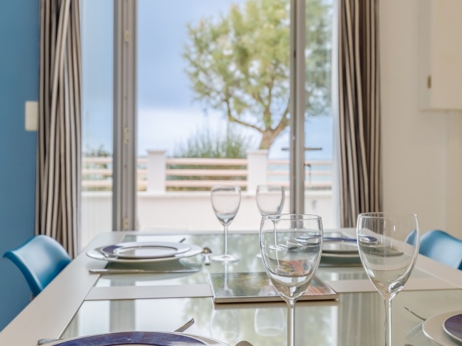 salle à manger vue mer
