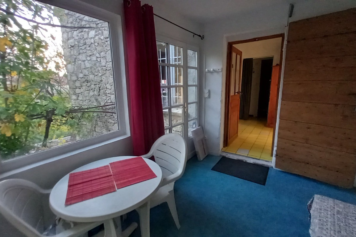 Entrée du gîte, Les Marronniers, Reillanne