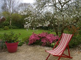 Terrasse sud/ ouest - Maison de caractère à la campagne dans un superbe cadre , près de la mer. 5 pers.
