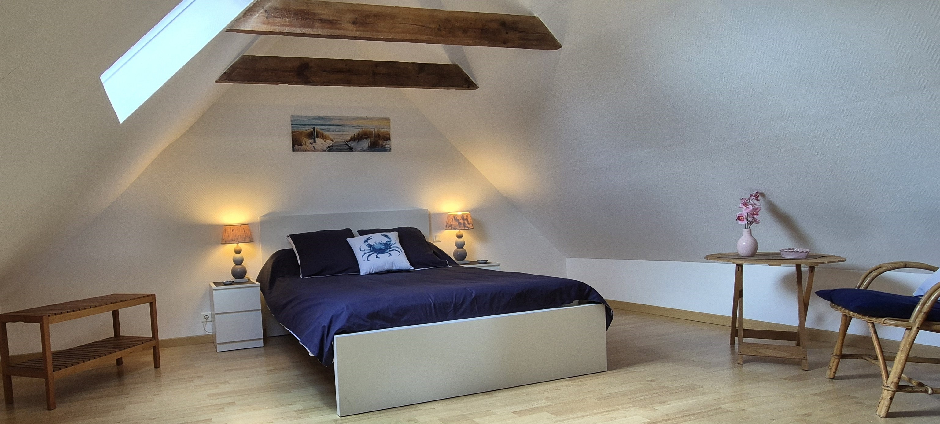 Mezzanine bedroom with a 140 bed